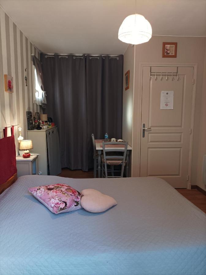 Bed and Breakfast Le Nid De Mesanges Chauffour-sur-Vell Zewnętrze zdjęcie