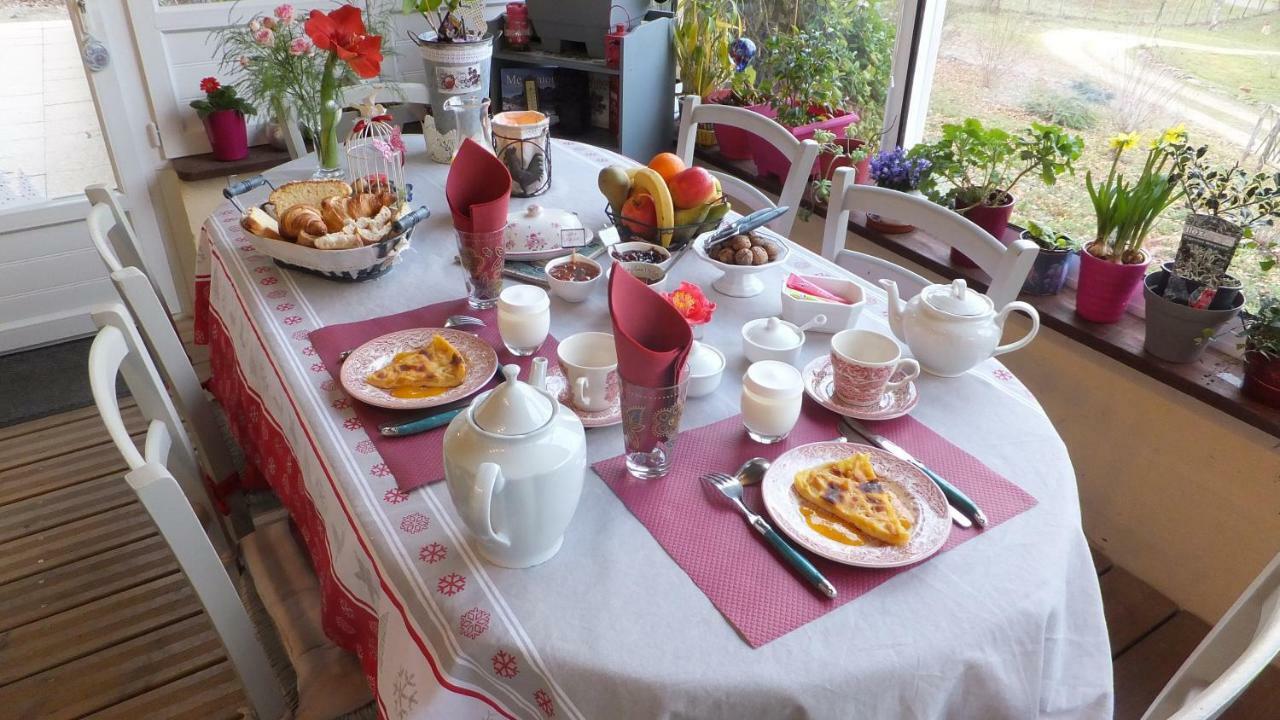 Bed and Breakfast Le Nid De Mesanges Chauffour-sur-Vell Zewnętrze zdjęcie
