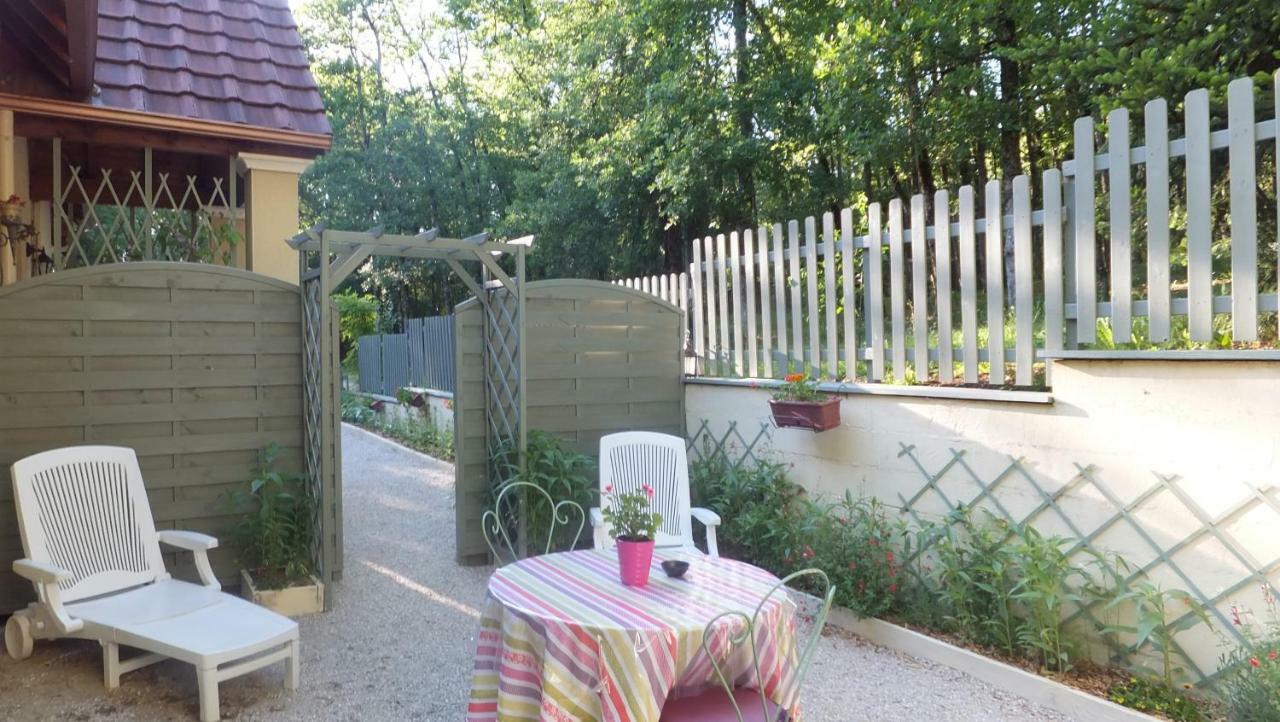 Bed and Breakfast Le Nid De Mesanges Chauffour-sur-Vell Zewnętrze zdjęcie